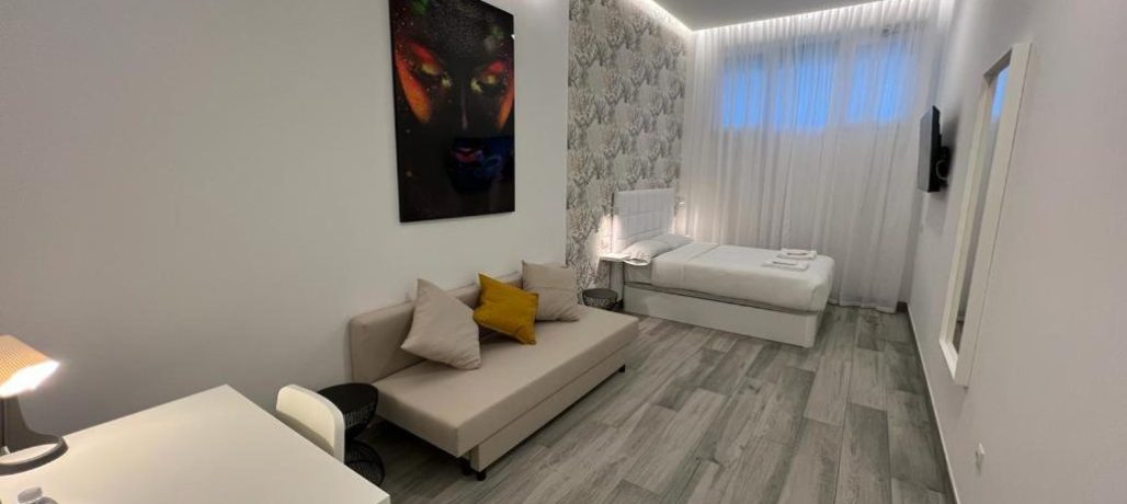 Tanez HOTEL CAROLINA